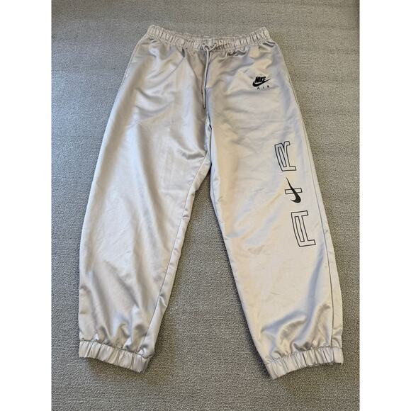 Nike Women’s Mid Rise Loose Fit Air Joggers Glossy Gray Size Large - Picture 1 of 13
